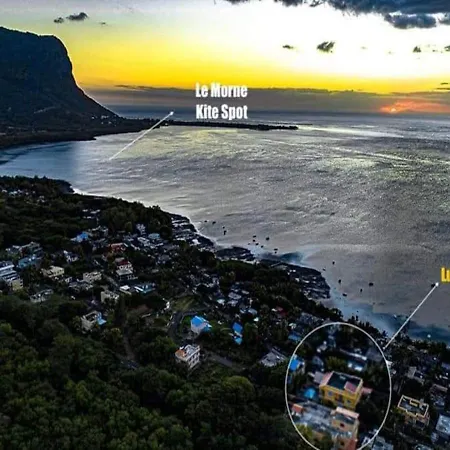 Lukshvilla Private Villa Le Morne Wind N Kite Surfers Accomodation & Car Rental Mauritius La Gaulette Exterior photo