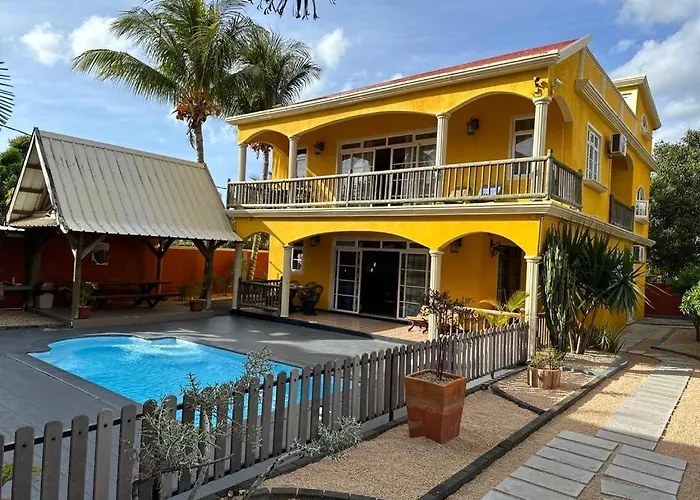 Lukshvilla Private Villa Le Morne Wind N Kite Surfers Accomodation & Car Rental Mauritius